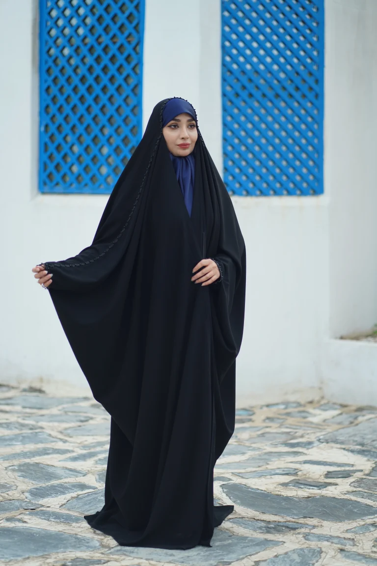 چادر جده سنگدوزی یکتا چادر سنگدوزی دور لبه چادر آستین‌دار مجلسی چادر خاص جلابیب مدل یکتا چادر زنانه سنگدوزی شیک