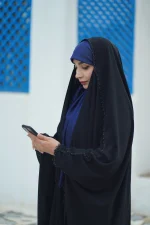 چادر جده سنگدوزی یکتا چادر سنگدوزی دور لبه چادر آستین‌دار مجلسی چادر خاص جلابیب مدل یکتا چادر زنانه سنگدوزی شیک