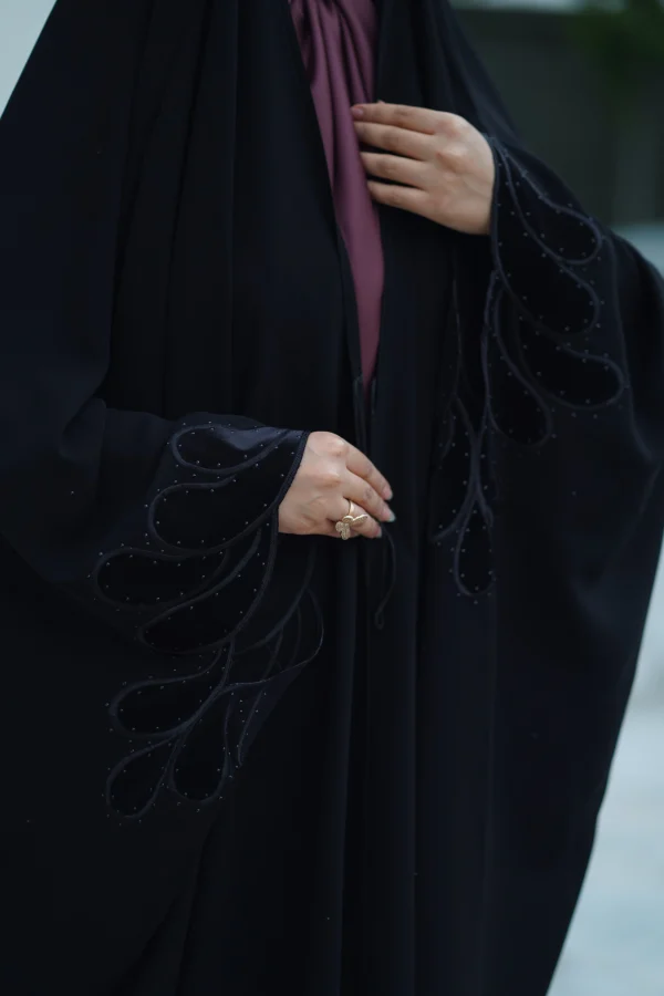 چادر جده گلدوزی سایه چادر نگین‌کاری آستین‌دار چادر گلدوزی خاص جلابیب چادر مجلسی مدل سایه چادر زنانه شیک جلابیب