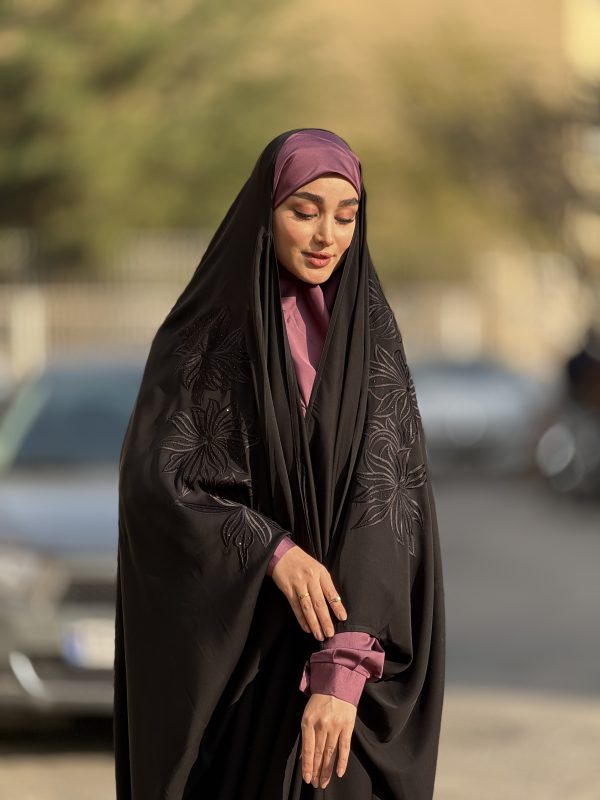 چادر جده گلدوزی ارغوان با نگین‌کاری چادر مجلسی ارغوان نگین‌دار گلدوزی ارغوان نگین‌کاری چادر زنانه چادر گلدوزی ارغوان فروشگاه جلابیب